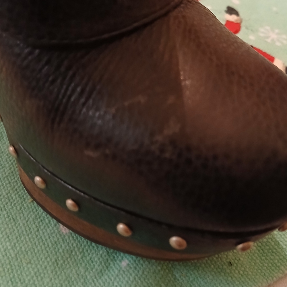 UGG " COSIMA " GENUINE SOFT BLACK LEATHER PLATFORM BOOTS - Picture 13 of 14